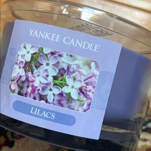 17oz yankee lilac candle